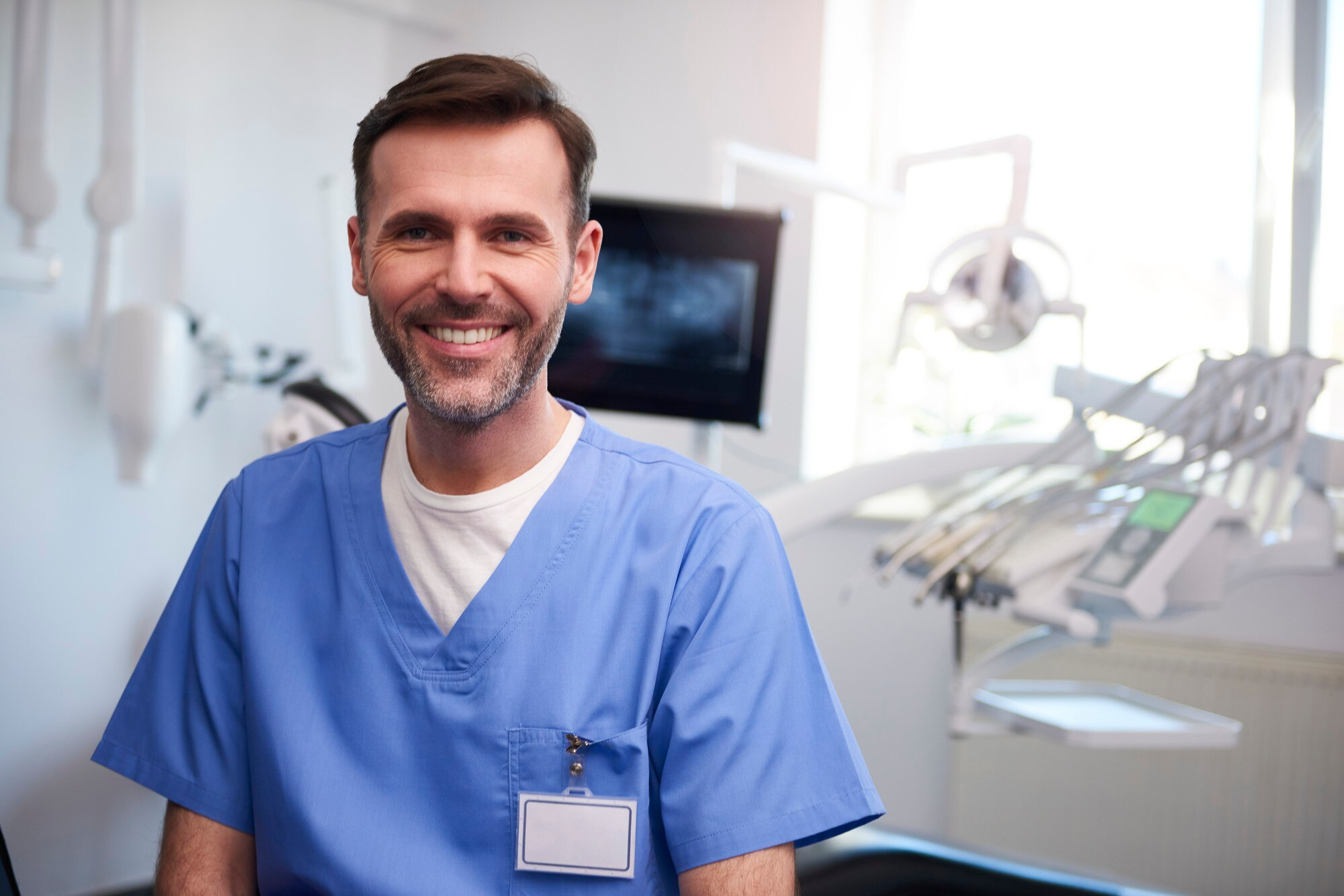 Dr. Roberto Mendes